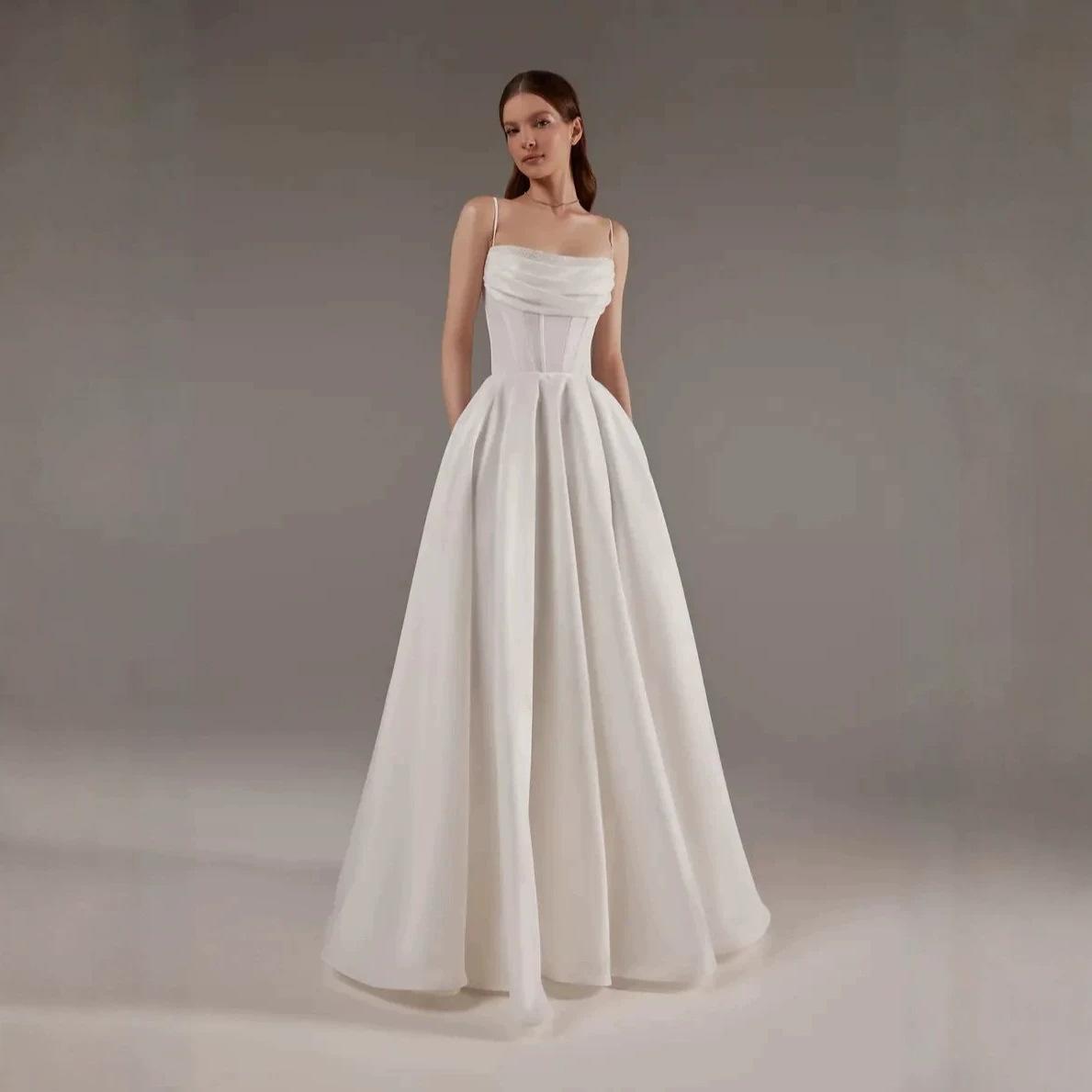 Vintage Strapless Satin Wedding Gown For Women